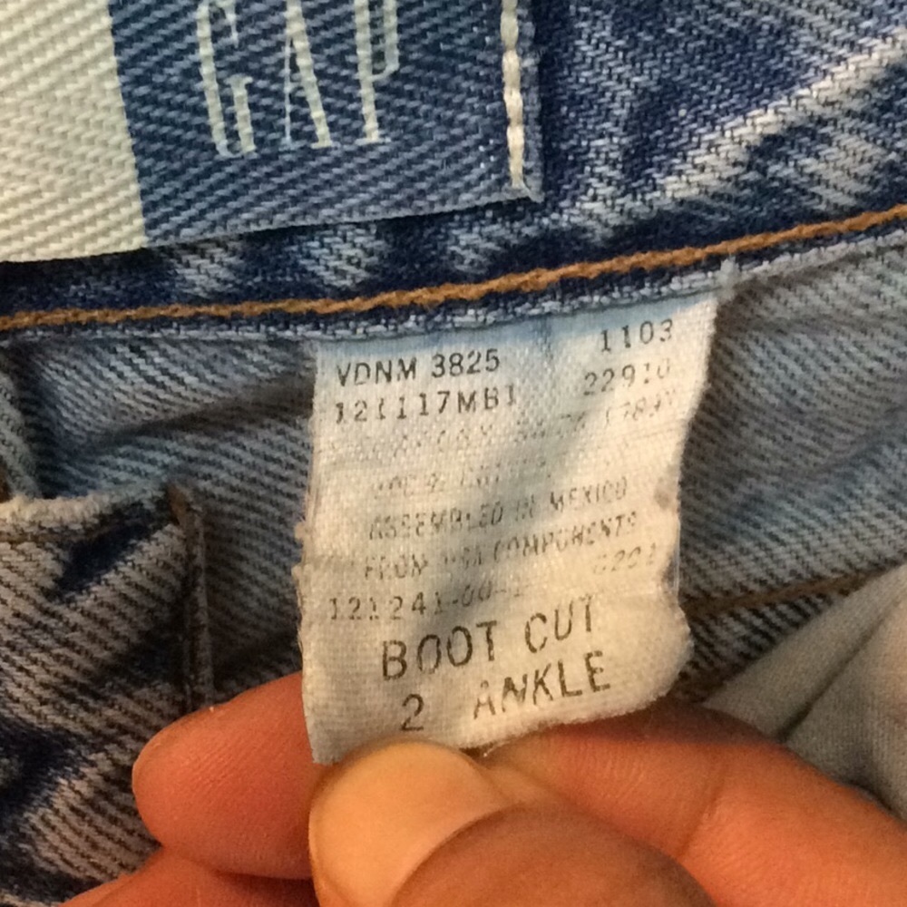 🎯 GAP Jean Shorts (Adult)(Customized)🎯 - Picture 3 of 8
